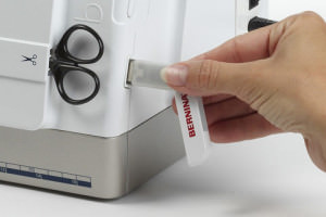 USB порт в швейно вышивальной машинке