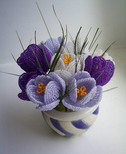 Цветы из бисера, французская техника плетения. Альстромерия