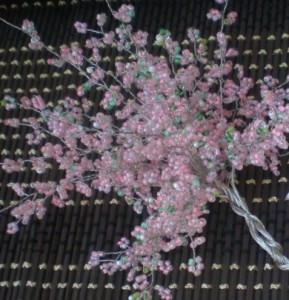 Плетение цветущей сакуры из бисера